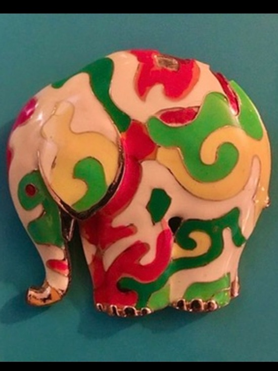 Jewelry - ELEPHANT BROOCH LIKE NEW CONDITION